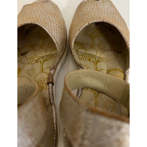 Fly London Yake Perforated Wedge Sandals. Size EU40. - Picture 7 of 9